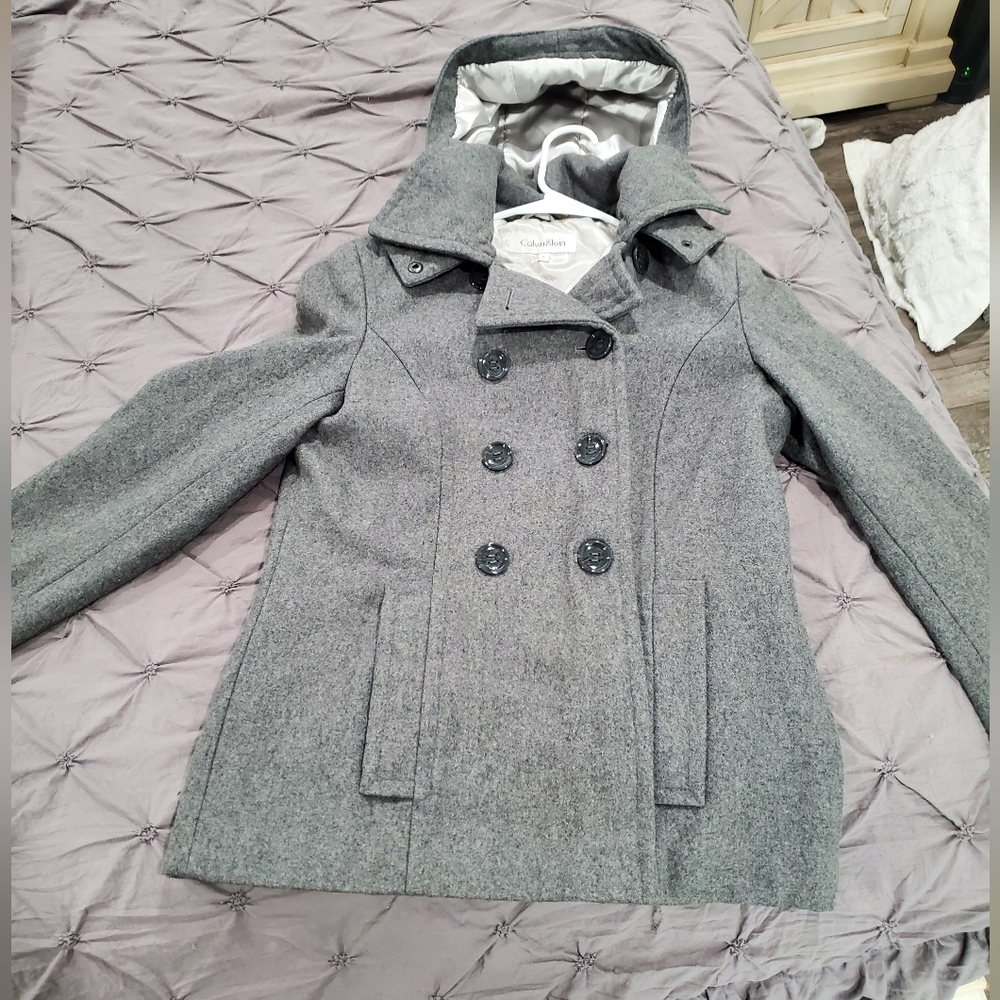 Calvin Klein women's Double Breasted Grey Wool Pea Coat size 6 - removable Hood